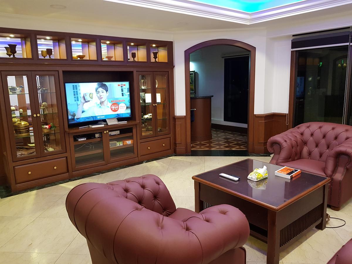 코타키나발루 Marina Court Luxury Penthouse 아파트 호텔 외부 사진