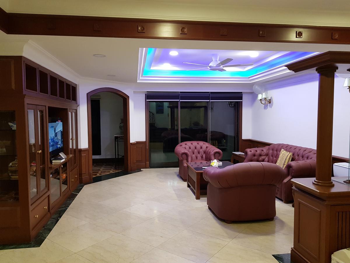 코타키나발루 Marina Court Luxury Penthouse 아파트 호텔 외부 사진