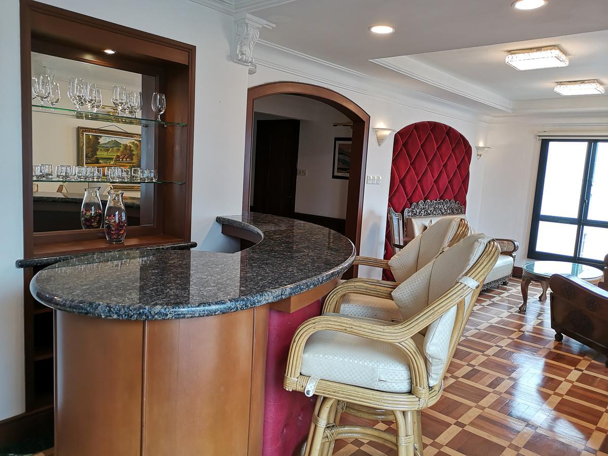 코타키나발루 Marina Court Luxury Penthouse 아파트 호텔 외부 사진