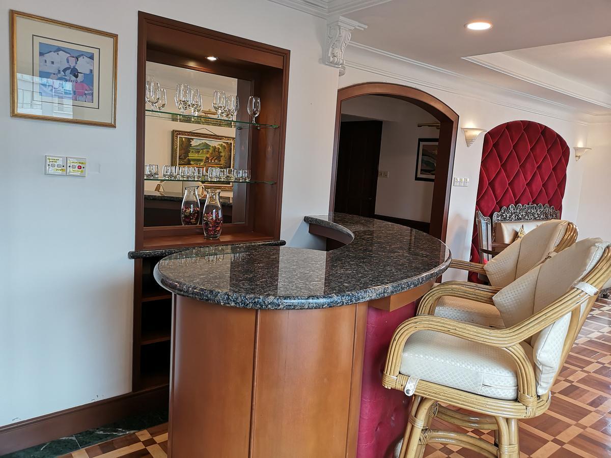 코타키나발루 Marina Court Luxury Penthouse 아파트 호텔 외부 사진