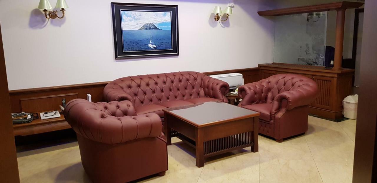 코타키나발루 Marina Court Luxury Penthouse 아파트 호텔 외부 사진